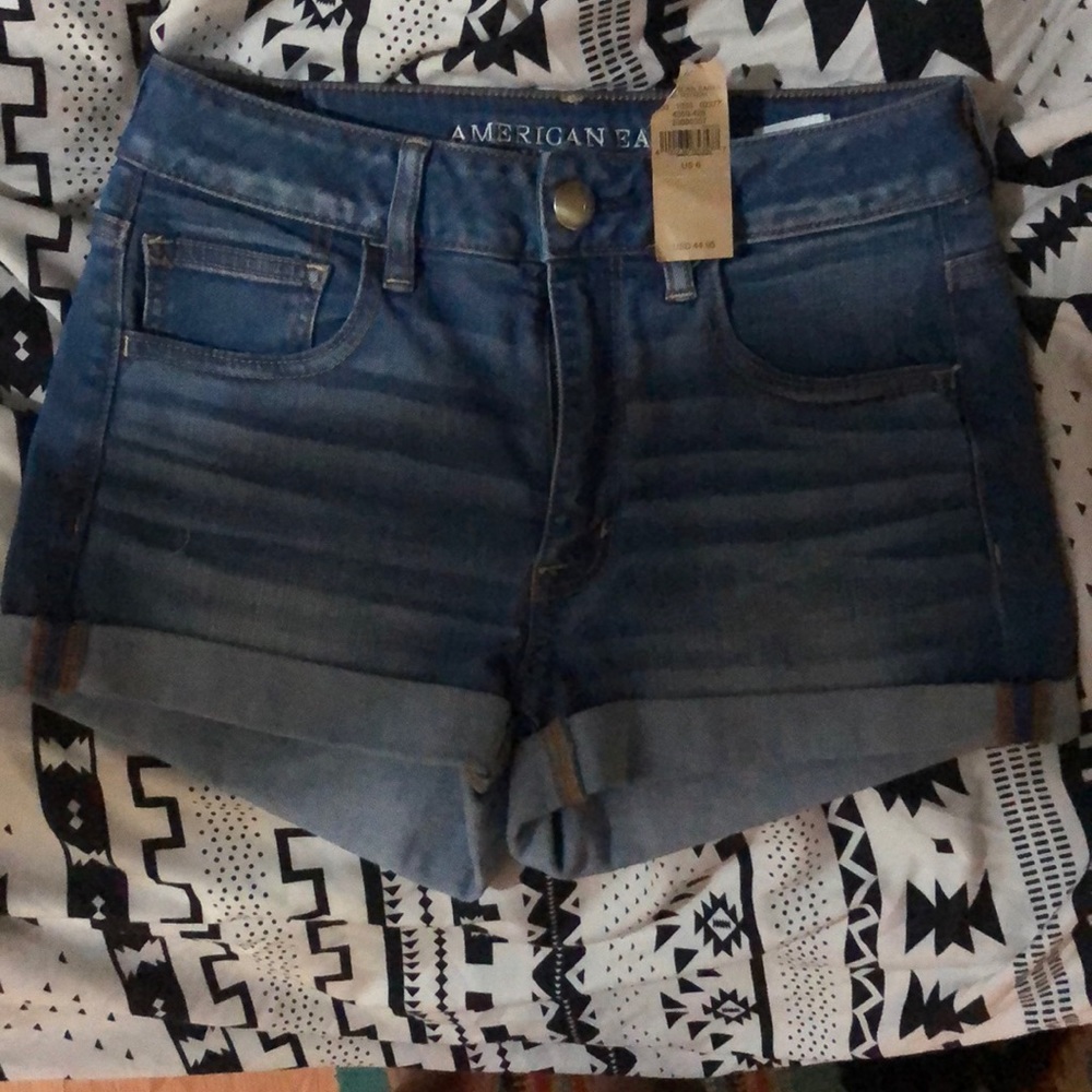 American Eagle shorts!